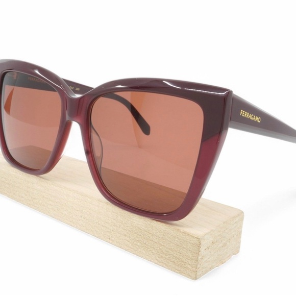 Ferragamo beautiful two-tone burgundy sunglasses for women main image 0